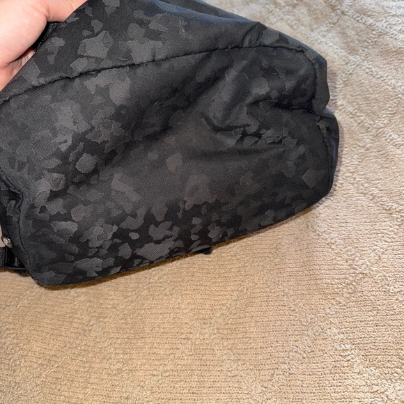 Lululemon backpack - Picture 6 of 7
